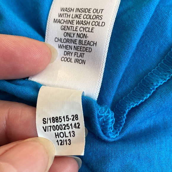 Banana republic ladies luxe touch T-shirt in size extra small. - Picture 6 of 8